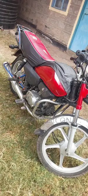 Hero Hunter 100 2021 Red