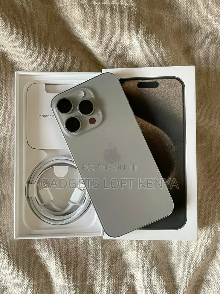 New Apple iPhone 15 Pro 256 GB