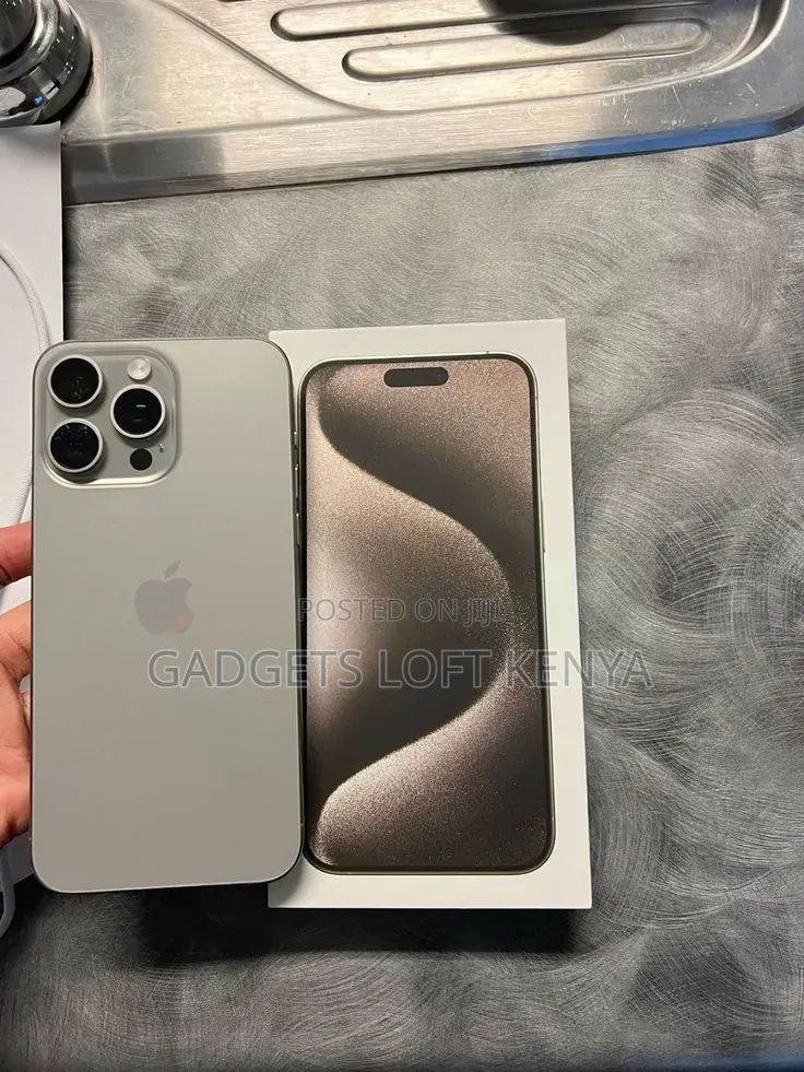 New Apple iPhone 15 Pro 256 GB