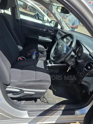 Toyota Corolla Fielder 2016 Silver