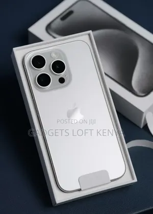New Apple iPhone 15 Pro Max 256 GB White
