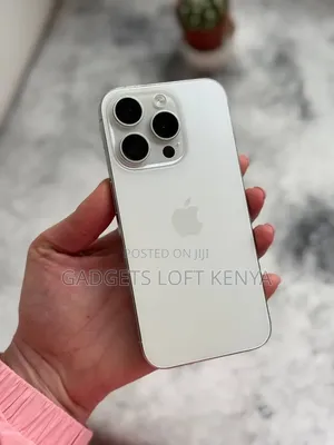 New Apple iPhone 15 Pro Max 256 GB White