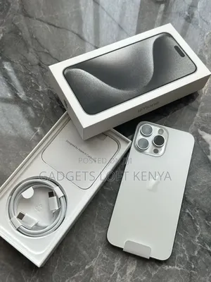 New Apple iPhone 15 Pro Max 256 GB White