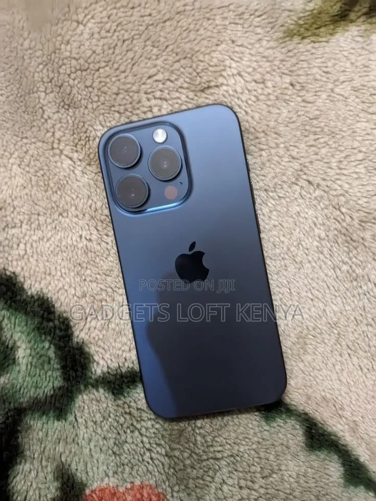New Apple iPhone 15 Pro Max 512 GB Blue