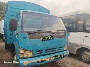 Isuzu NPR Yom 2018