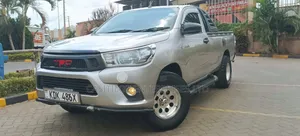Toyota Hilux 2015 Silver