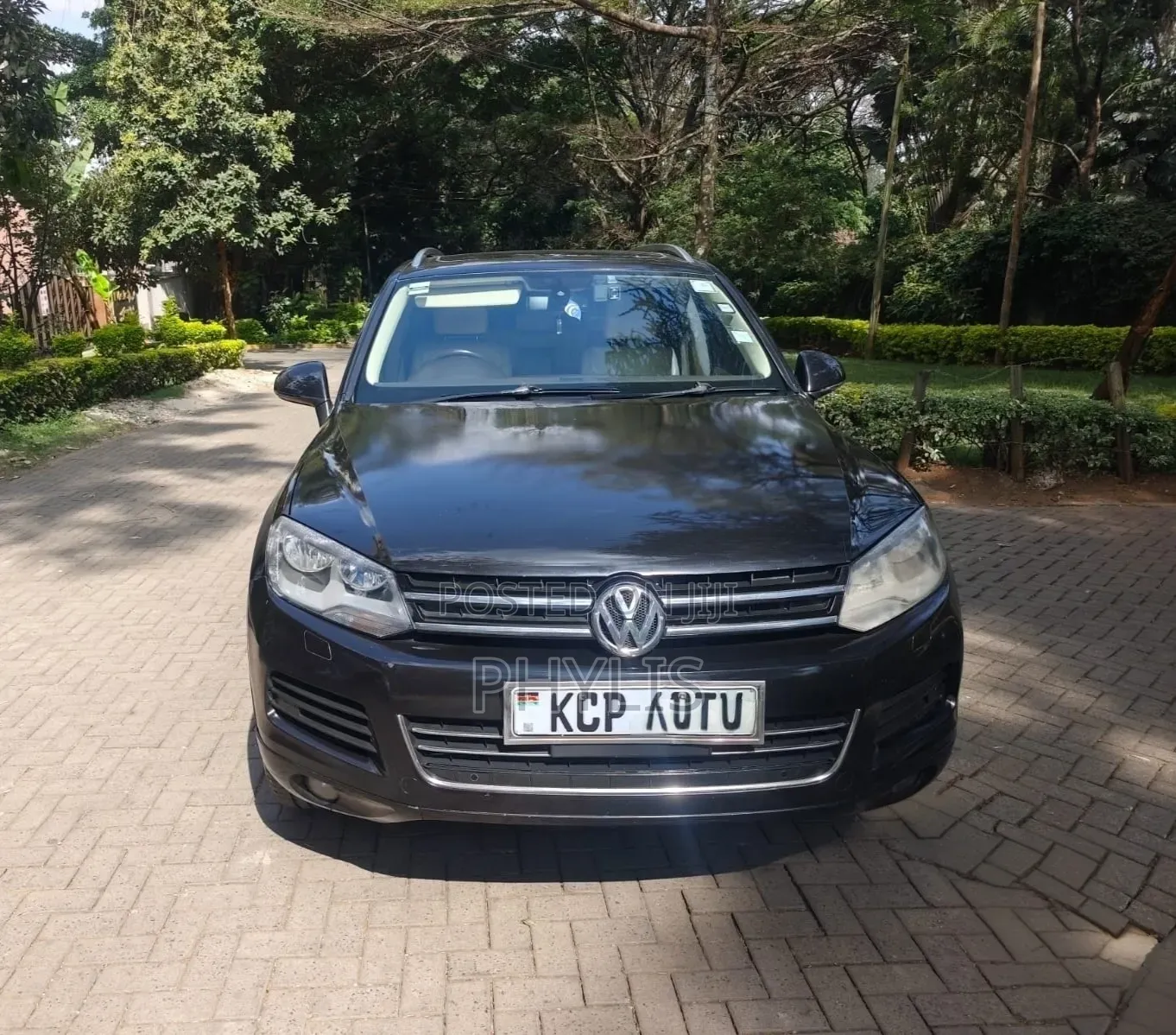 Volkswagen Touareg 2011 Black