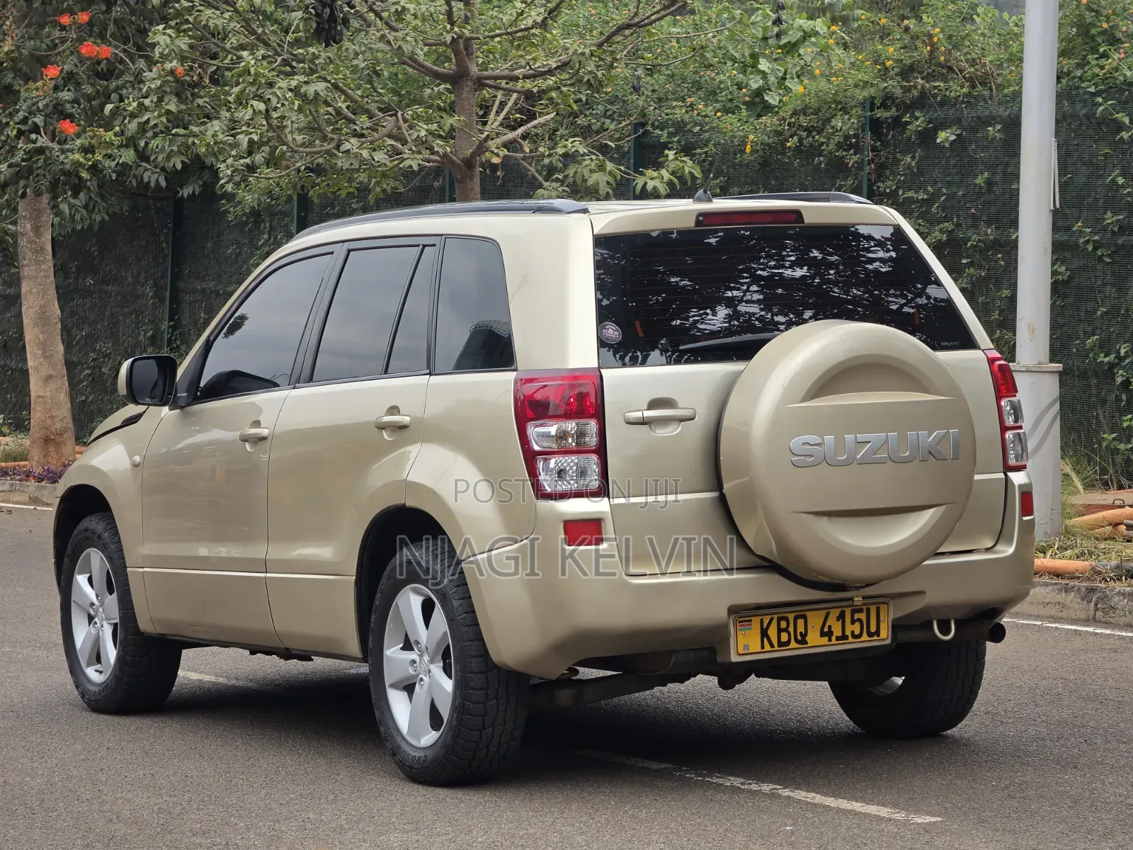 Suzuki Escudo 2008 Gold