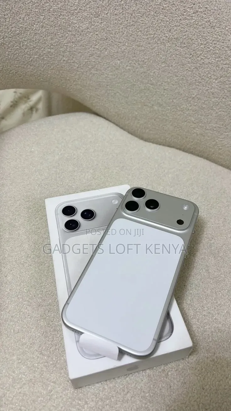 New Apple iPhone 17 Pro Max 256 GB Silver