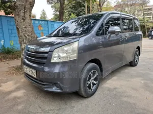Toyota Noah 2008 Gray
