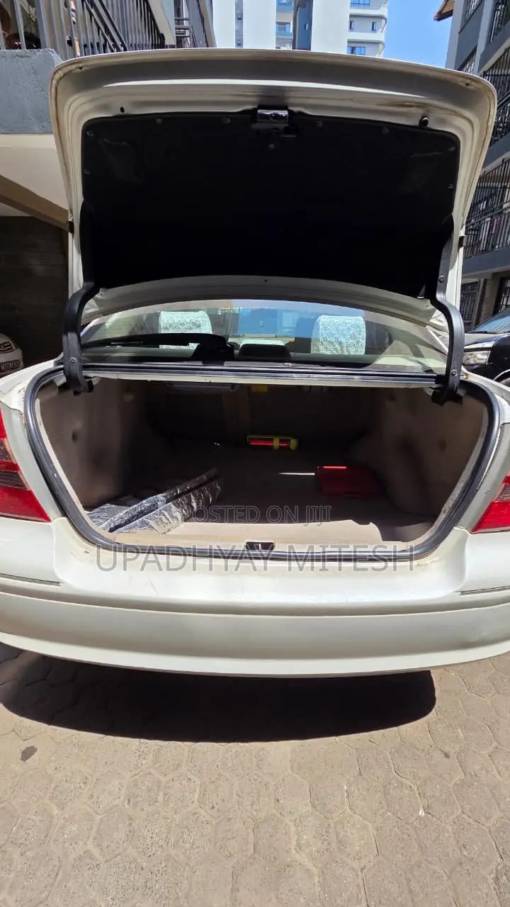Toyota Premio 2006 White