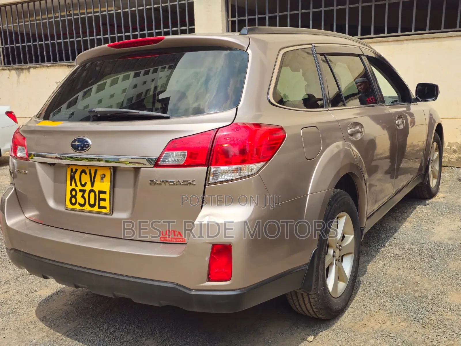 Subaru Outback 2012 Silver