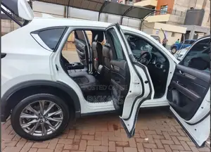 Mazda 5 2018 White