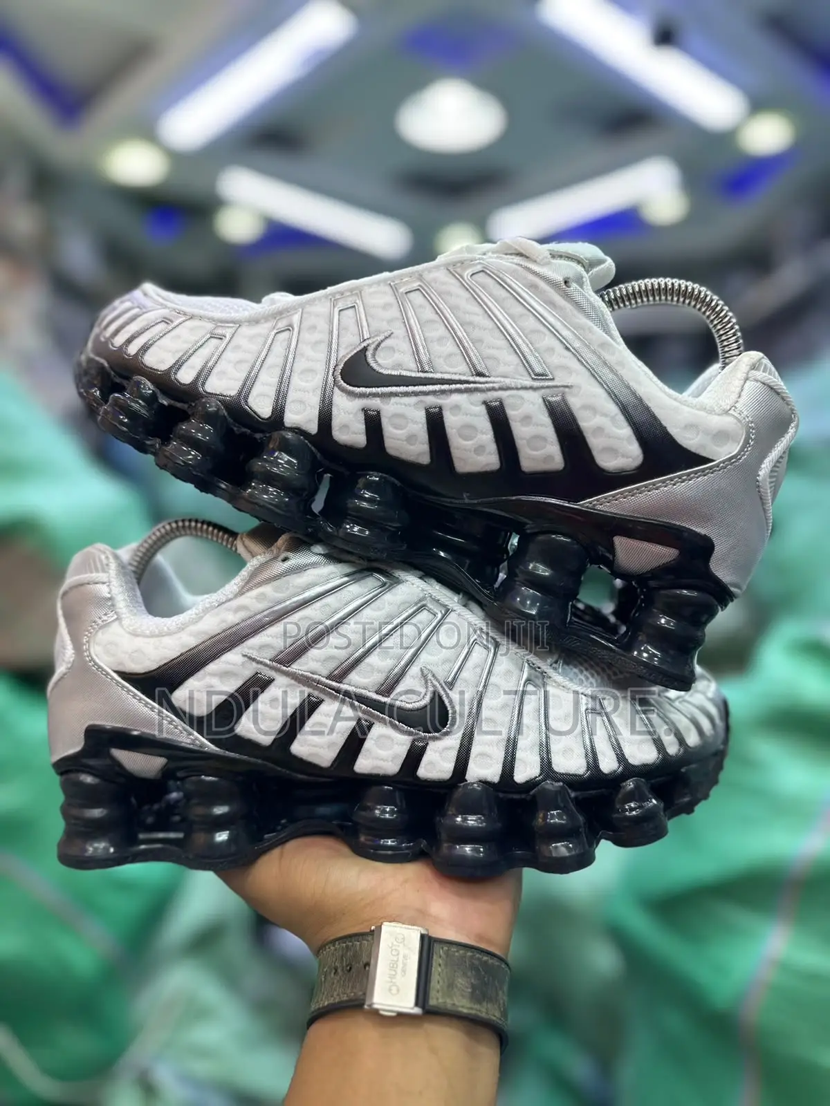 Nike Shox Port