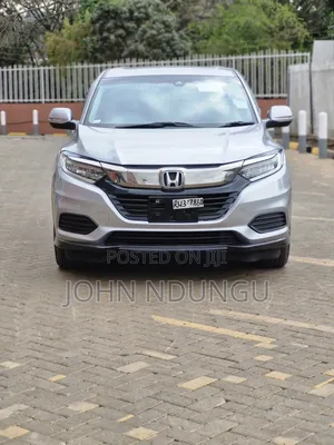 Honda Vezel 2019 Silver