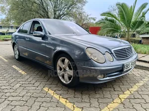 Mercedes-Benz E280 2006 Blue