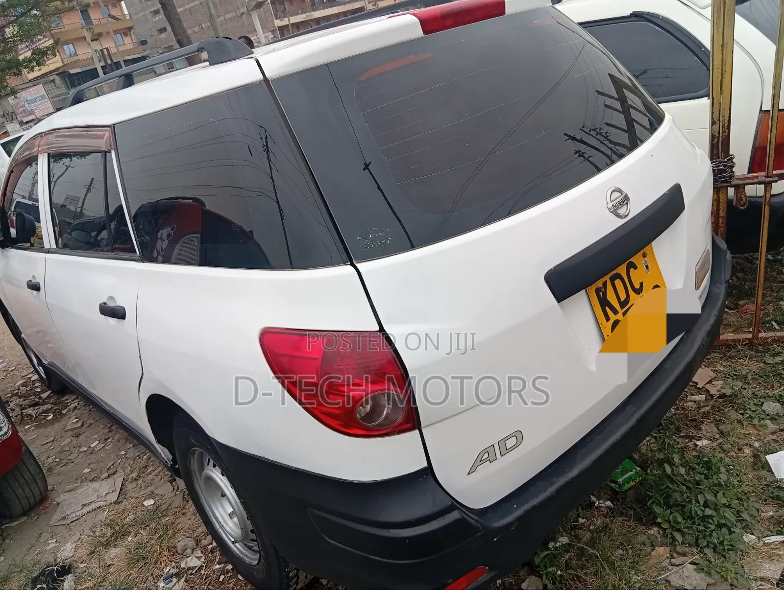 Nissan Advan 2014 White