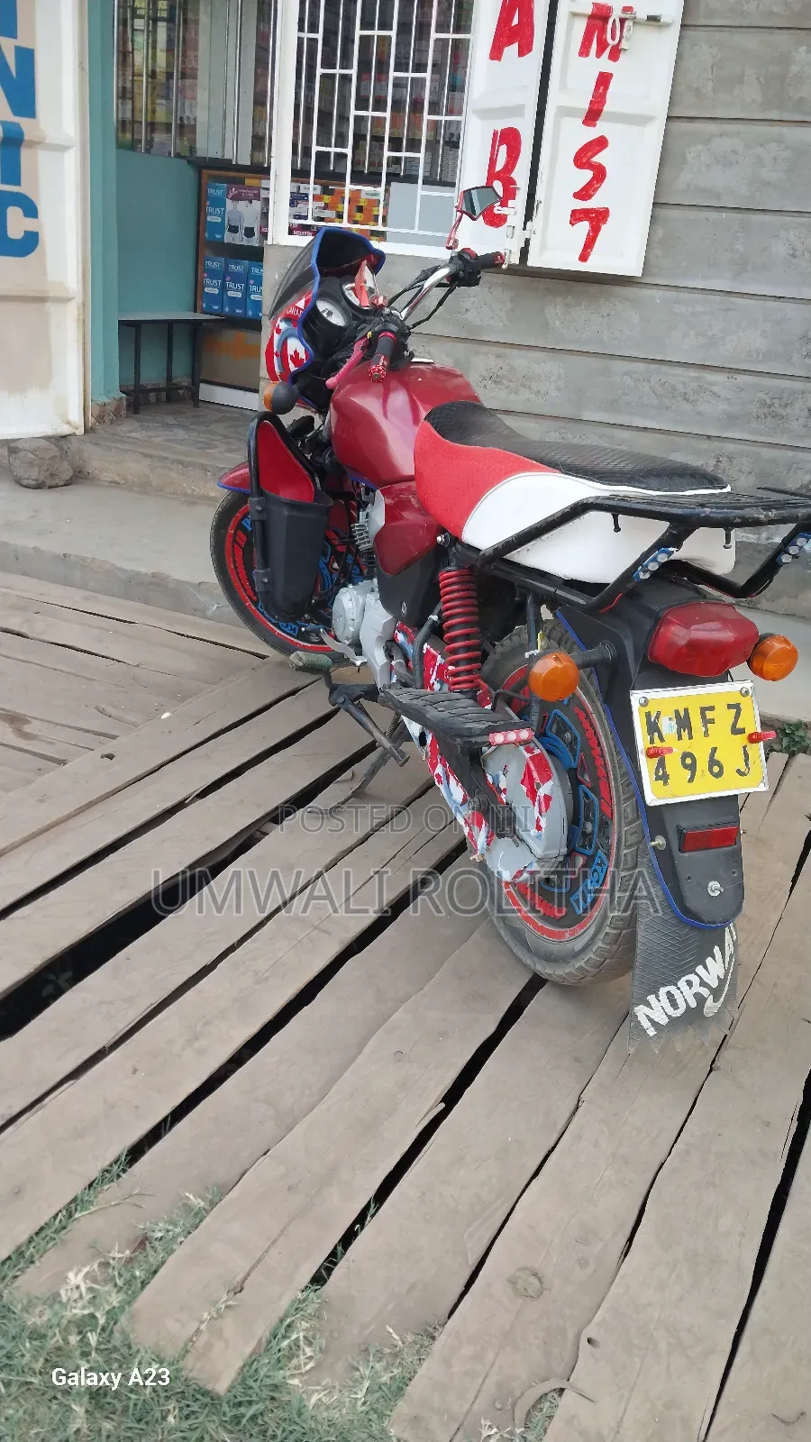 TVS HLX Plus ES 2023 Red
