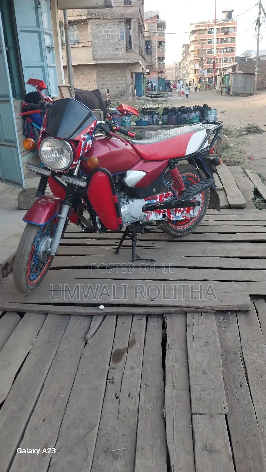 TVS HLX Plus ES 2023 Red