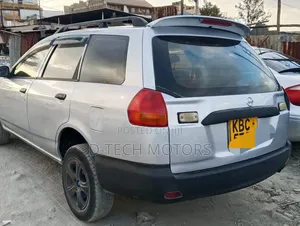 Nissan Advan 2004 Gray