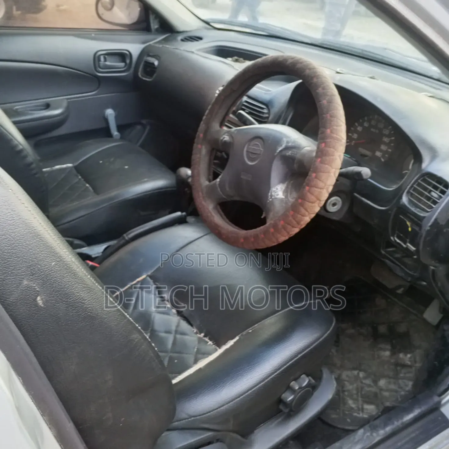 Nissan Advan 2004 Gray