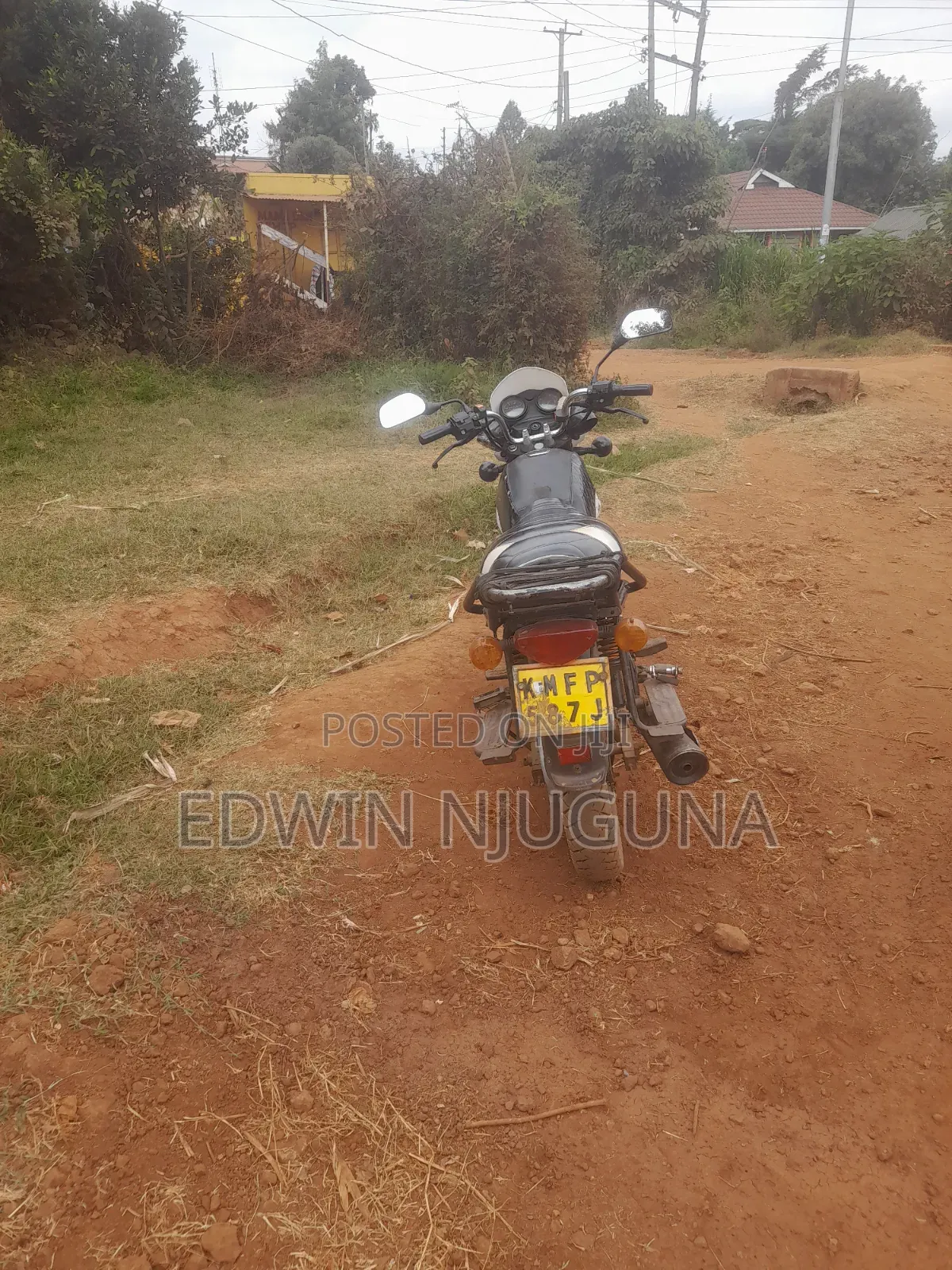 Bajaj Boxer 150 UG 2018 White