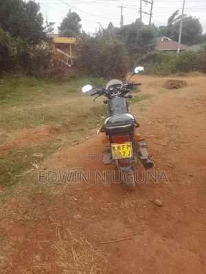 Bajaj Boxer 150 UG 2018 White