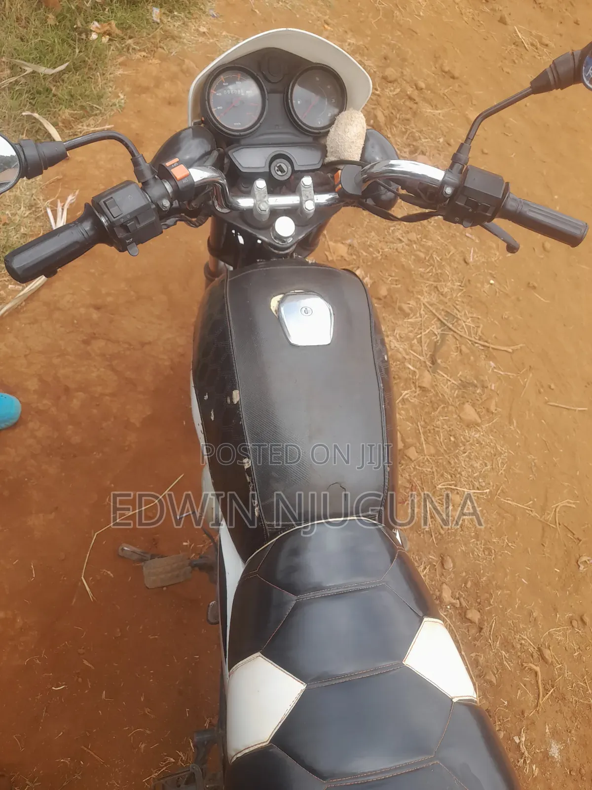 Bajaj Boxer 150 UG 2018 White