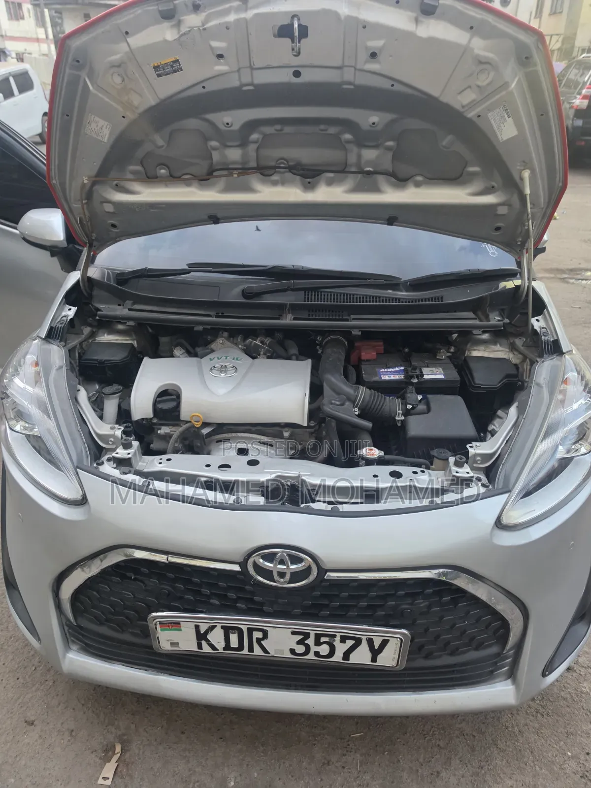 Toyota Sienta 2019 Silver