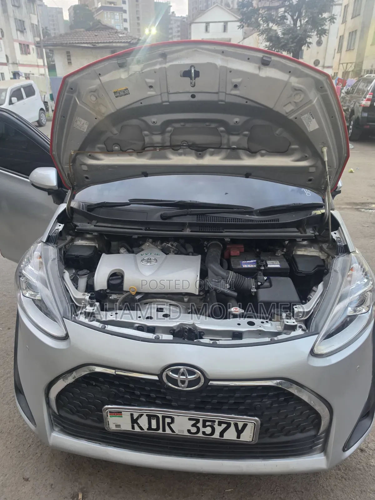 Toyota Sienta 2019 Silver