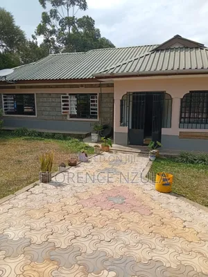 3bdrm Bungalow in Roimen, Matasia for sale