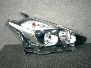 Toyota Sienta 2015 Xenon Headlight