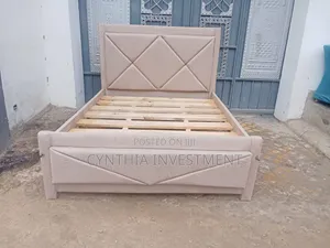 Brown 5 by 6 Mocket Bed