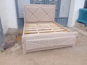 Brown 5 by 6 Mocket Bed