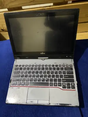 Laptop Fujitsu 8GB Intel Core i5 SSD 500GB