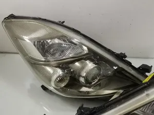 Toyota Isis 2013 Tailight