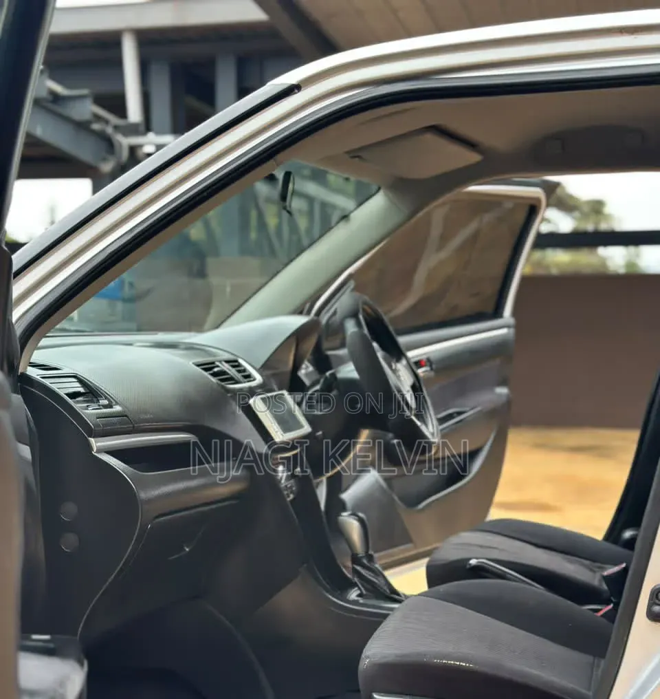 Suzuki Swift 2013 Silver