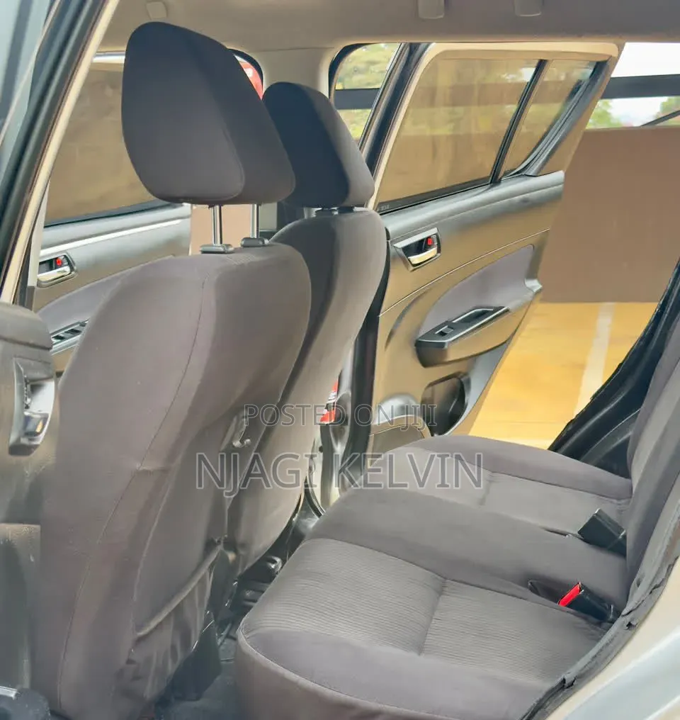 Suzuki Swift 2013 Silver