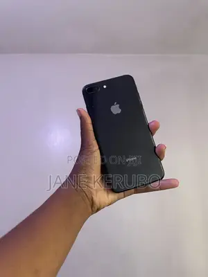 Apple iPhone 8 Plus 64 GB Black