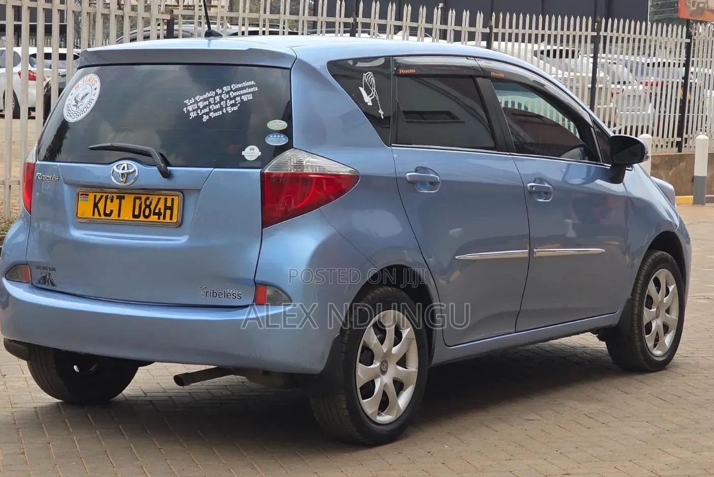 Toyota Ractis 2012