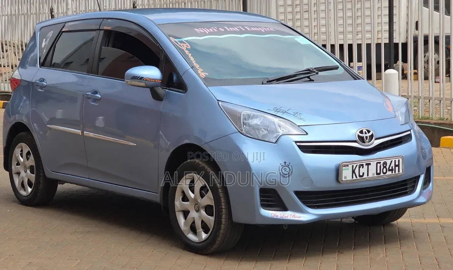 Toyota Ractis 2012