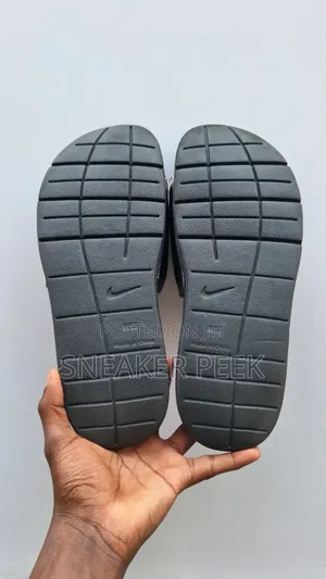 Nike Comfort Slide