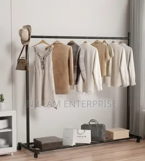 Spacious Hanging Rail for Displaying Clothes*