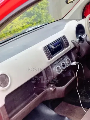 Toyota Passo 2011 Red