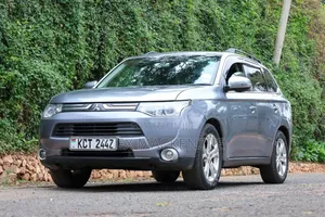 Mitsubishi Outlander 2012 Silver