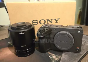 FX30 SONY With 56mm Lens 1.4