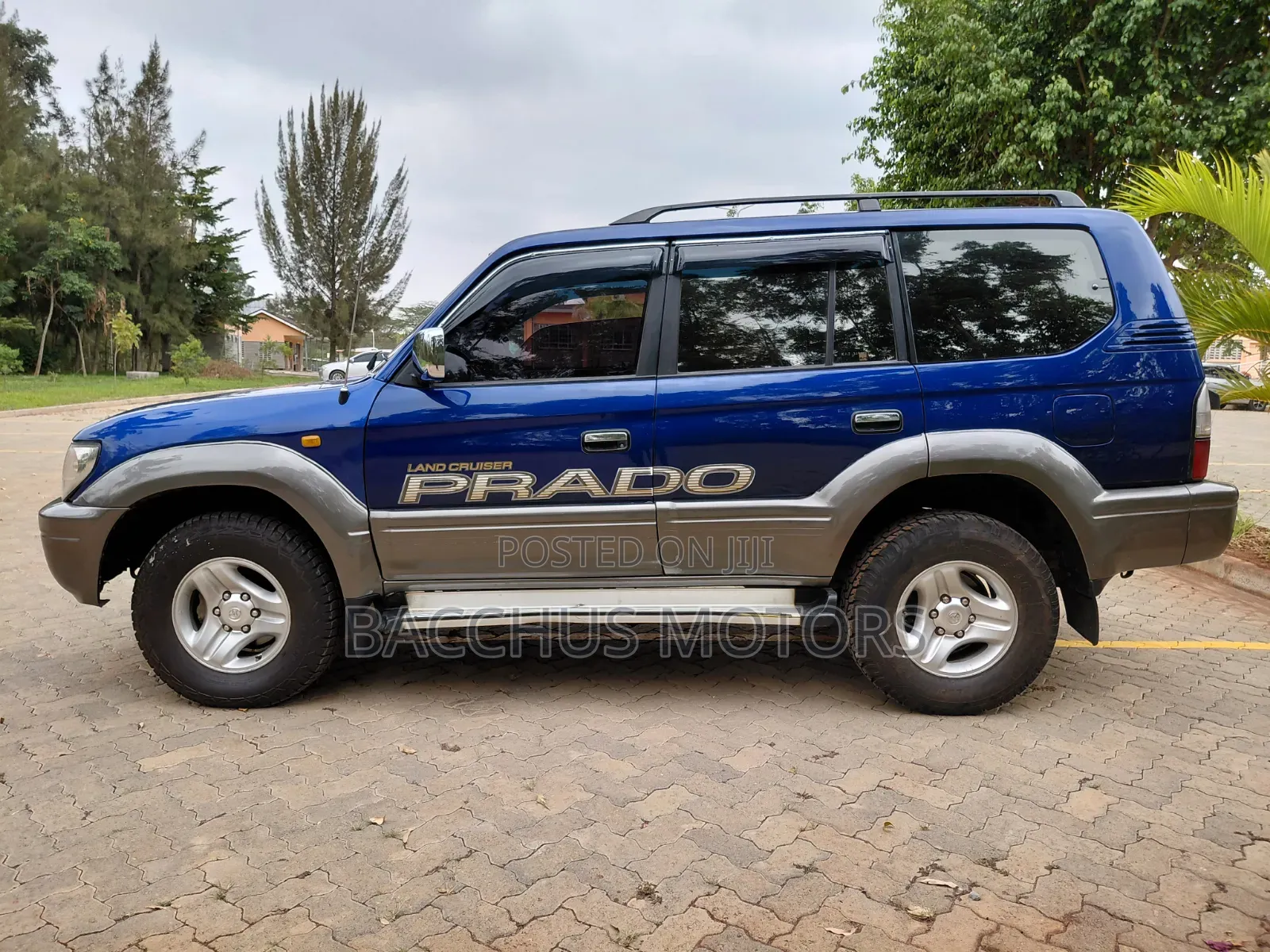 Toyota Land Cruiser Prado 2000 Blue