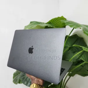 Laptop Apple MacBook Pro 2022 M2 8GB Apple M2 SSD 256GB