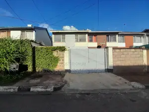 3bdrm Maisonette in Ngumo Estate for rent