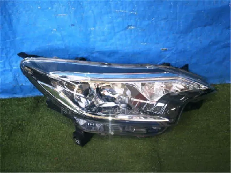 Headlight Nissan Note E12 Inbuilt
